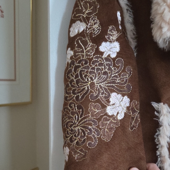 Jacket - Picture 3 of 4